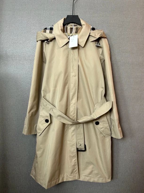 95新 BURBERRY/博柏利 卡其色连帽风衣外套