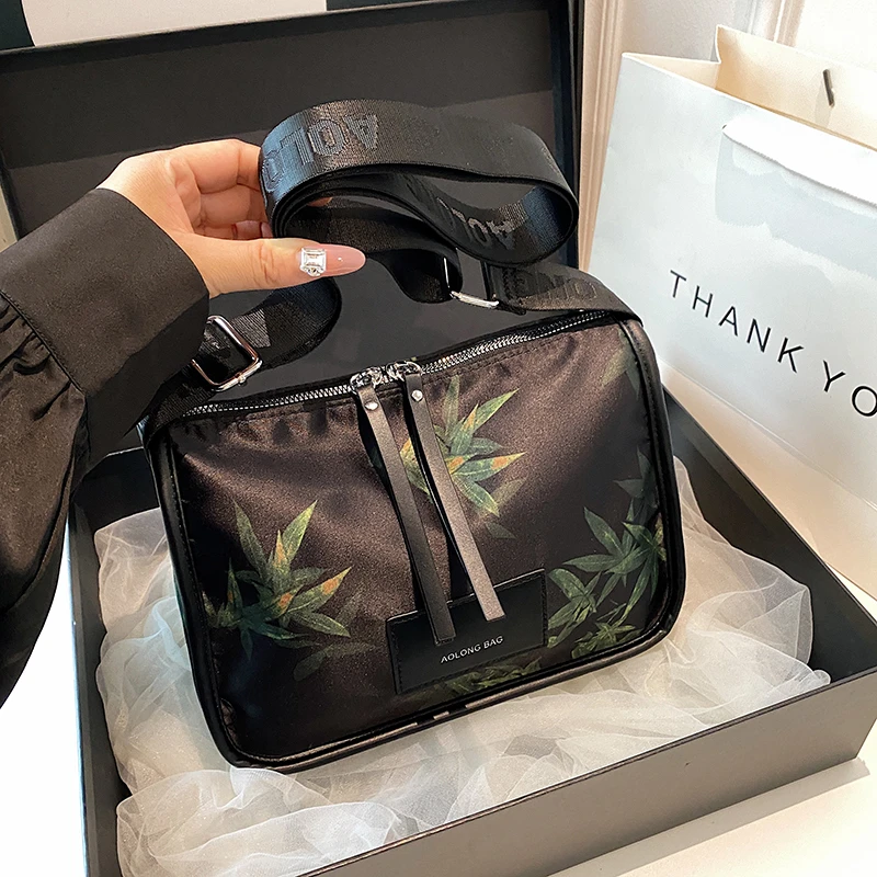 轻奢民族风新款时尚女士南韩丝背包百搭旅行书包-8944