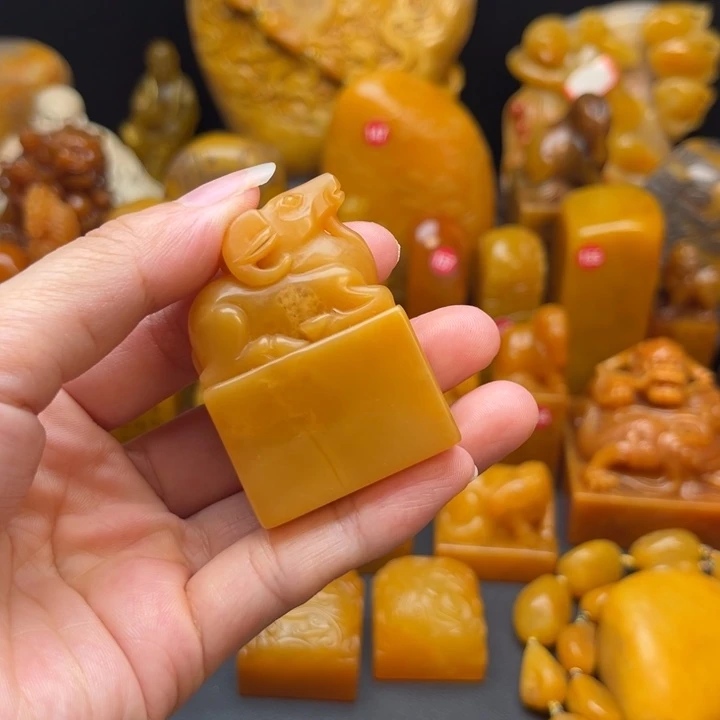 眼***郑寿山石印石题材：工艺品