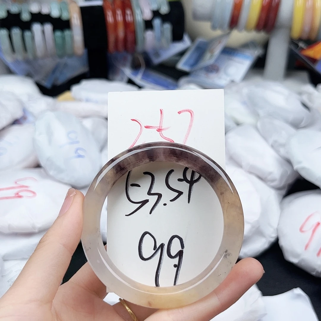 未镶嵌手镯石英质玉2.57