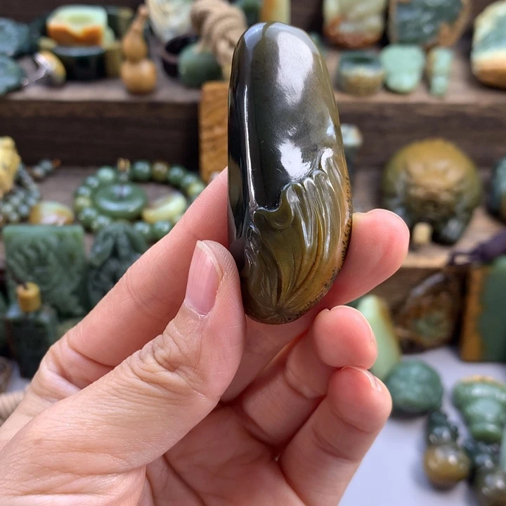 岫岩河磨玉（透闪石质玉）未镶嵌挂件