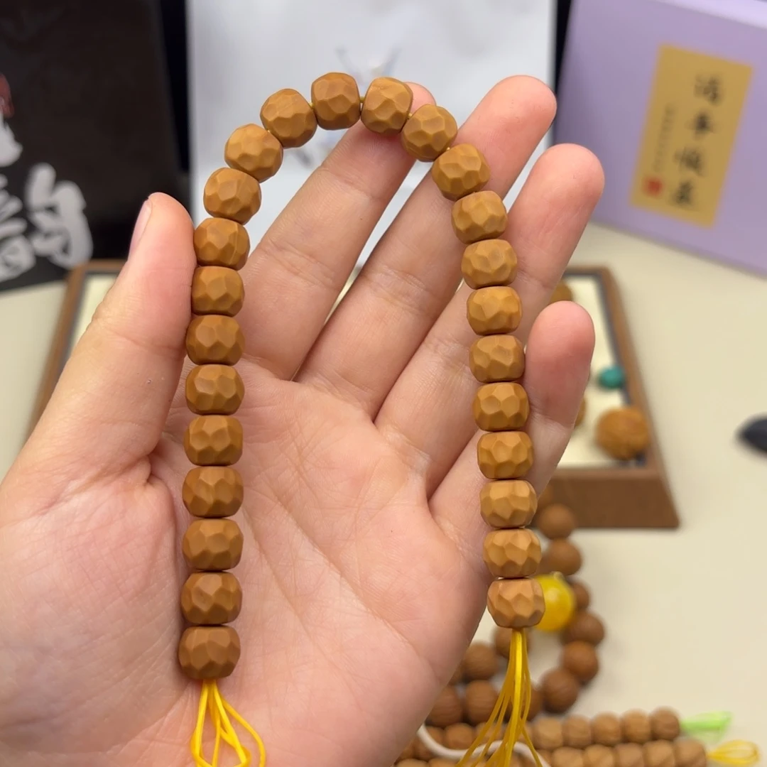 吊坠猴头核桃黑金无相