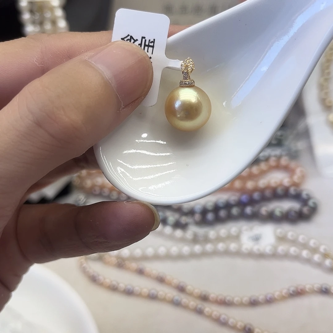 海水珍珠18K金镶嵌颈饰