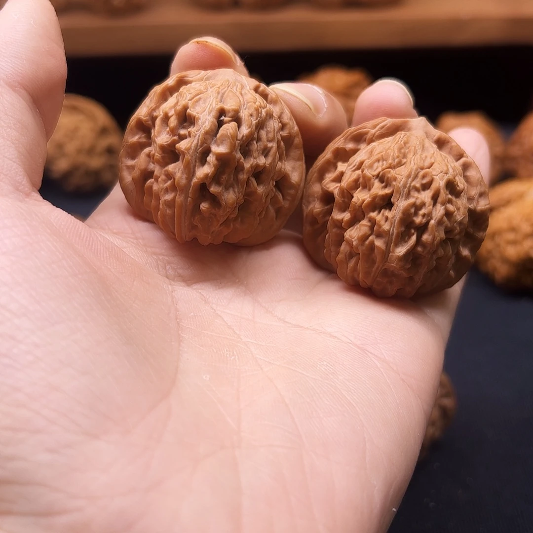 把件核桃平谷楼39全品红皮