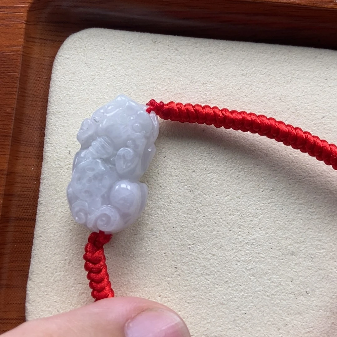 不***～颈饰未镶嵌翡翠如意貔貅