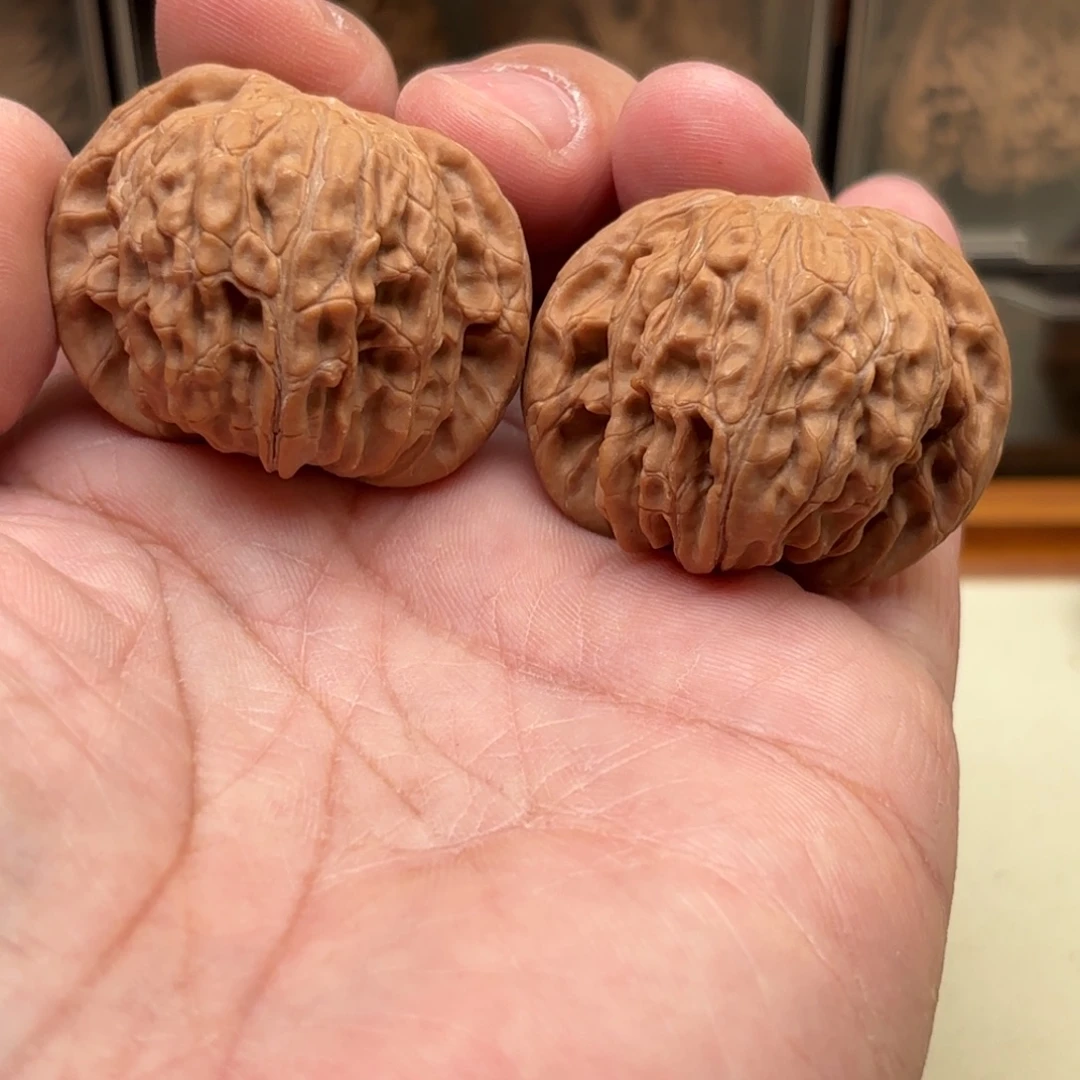 文玩核桃把件磨盘