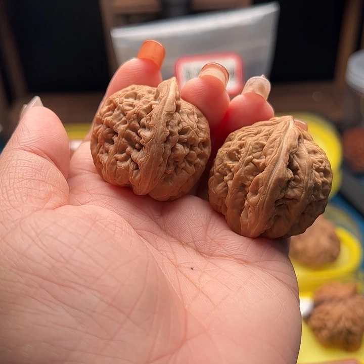 吊坠文玩核桃红锦鲤 全品