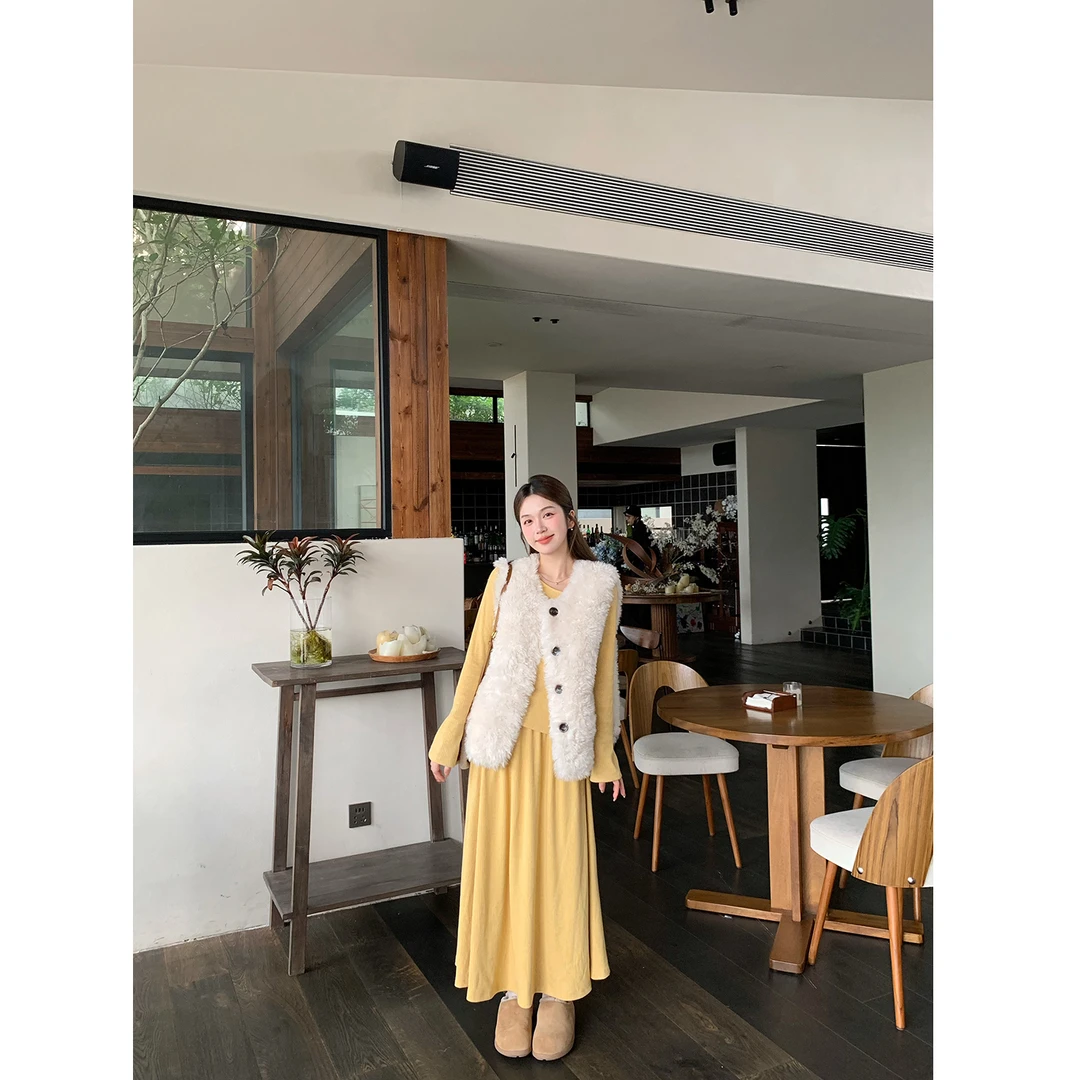 陳文文xenl【雪绒糯糯】秋冬新款韩系保暖宽松百搭毛毛马甲外套0056