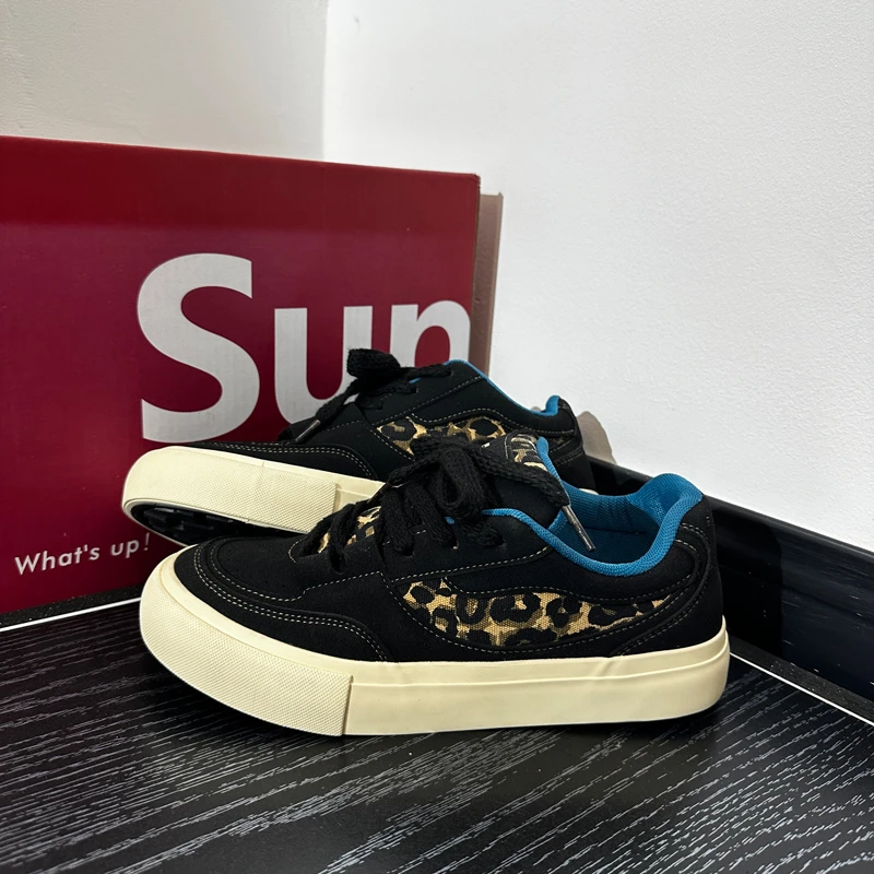 2025冬季新款加绒棉鞋休闲男学生增高厚底板鞋男款潮流百搭潮鞋子