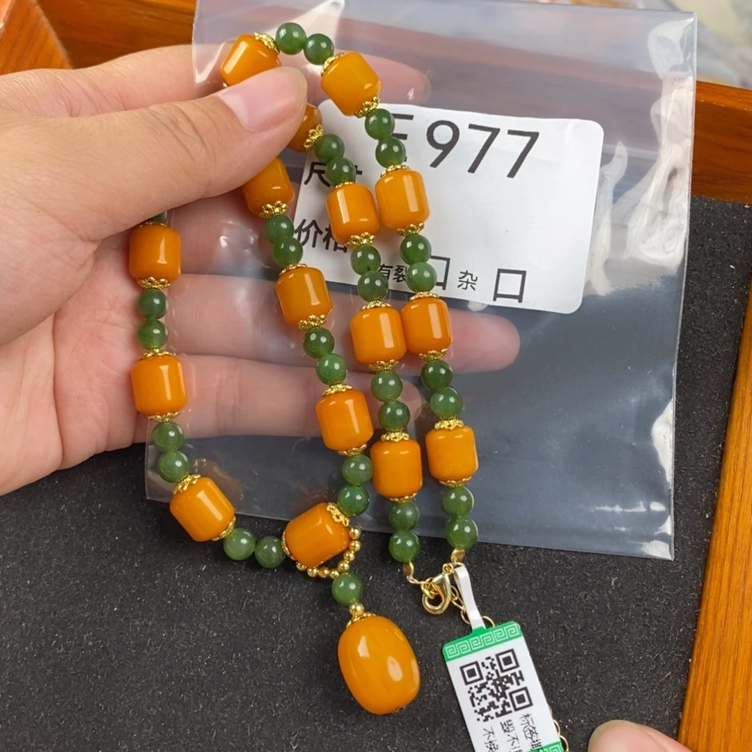 蜜蜡未镶嵌珠宝奇石