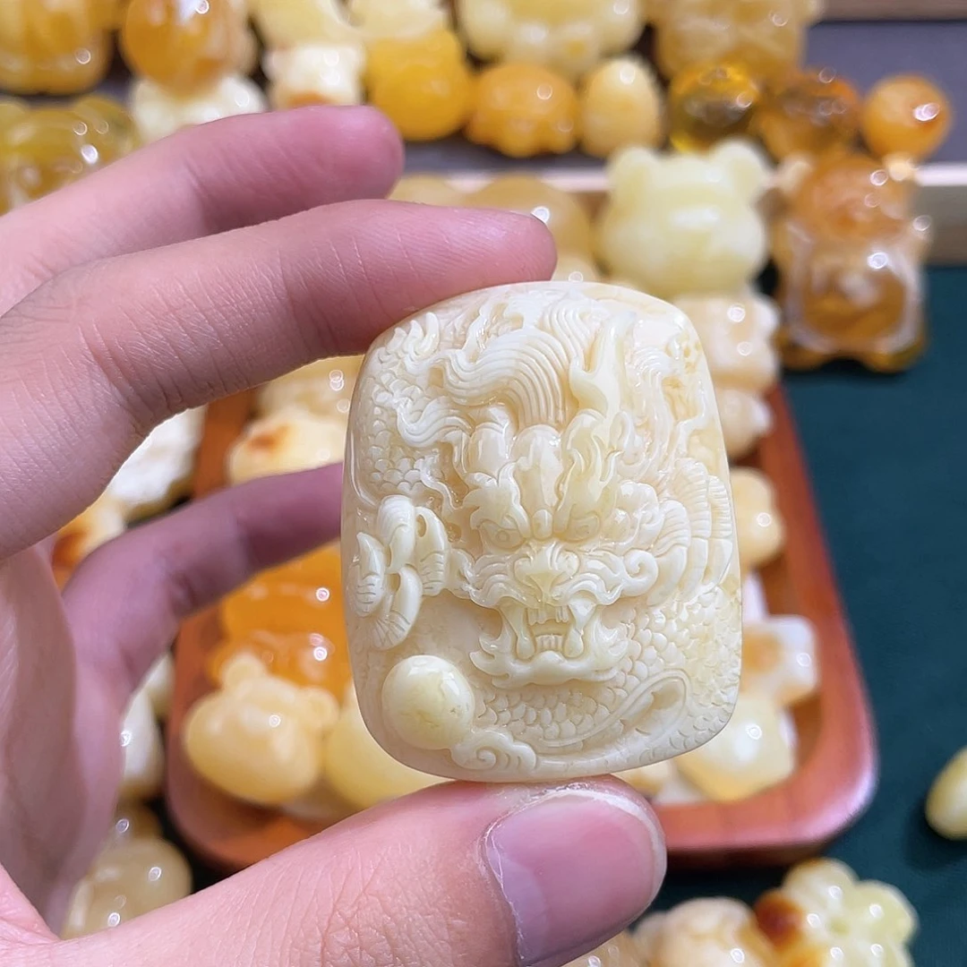 琥珀裸石未镶嵌蜜蜡