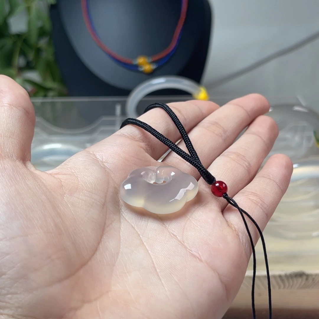 石英质玉银S925镶嵌耳钉