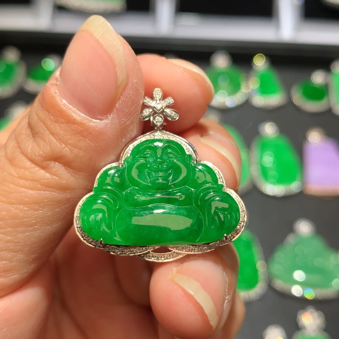 翡翠颈饰18K金镶嵌翡翠