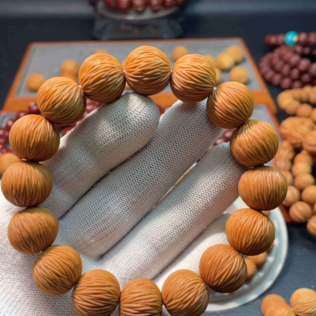 猴头核桃手串下**…金丝16