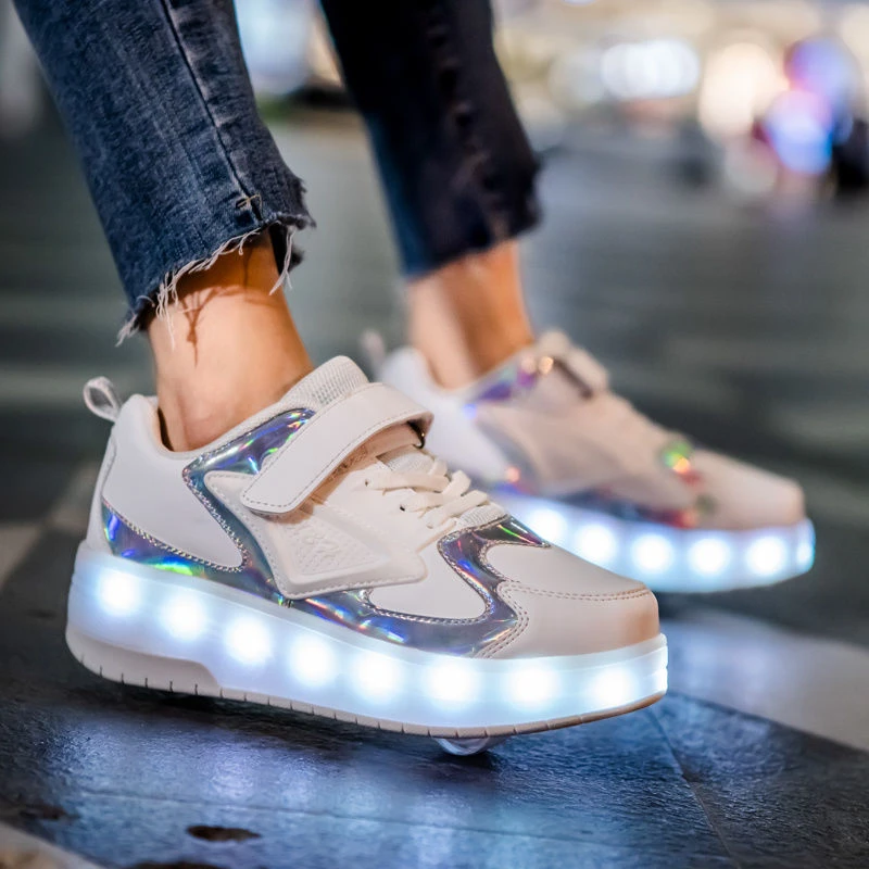 春秋儿童暴走鞋男孩6-12岁男女童学生轮子鞋可收缩带灯发光轮滑鞋