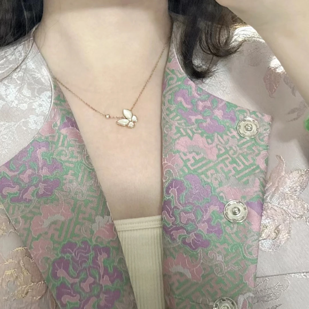 钛钢项链 白蝴蝶项链玫瑰色爆款