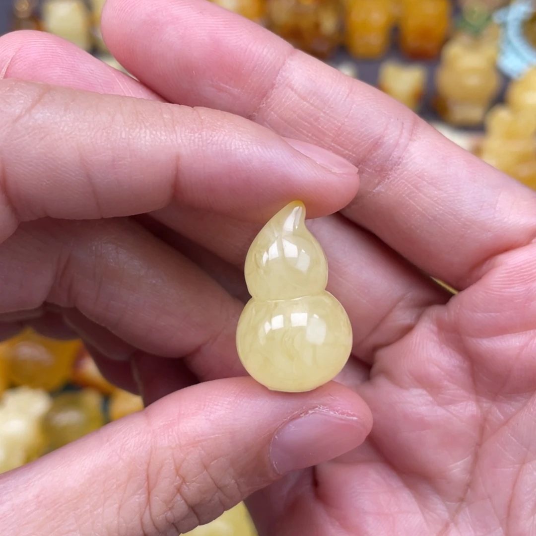 裸石琥珀未镶嵌蜜蜡