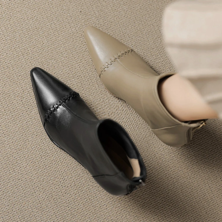 头层羊皮7cm～尖头高跟短靴显瘦气质百搭瘦瘦靴秋冬新款细跟时装靴