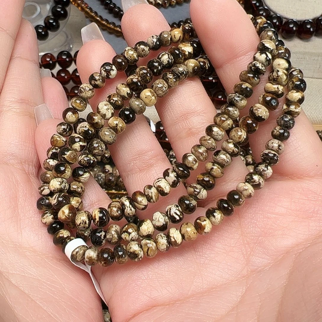 琥珀未镶嵌裸石抚顺琥珀五20682