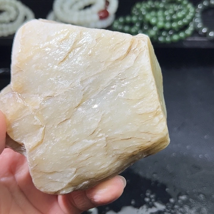 和田玉（糖玉）未镶嵌车挂