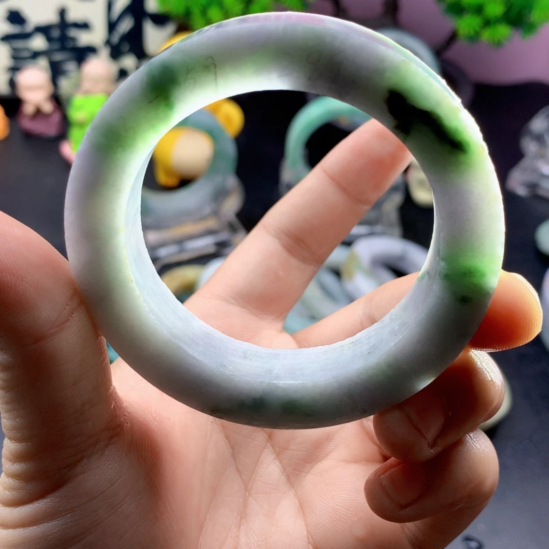 定制翡翠未镶嵌手镯定制