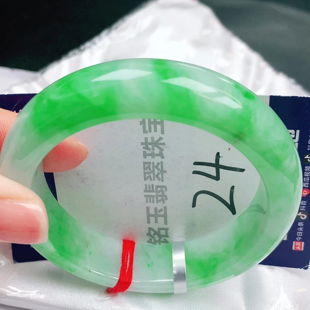 翡翠未镶嵌手镯缅甸天然a货翡翠手镯