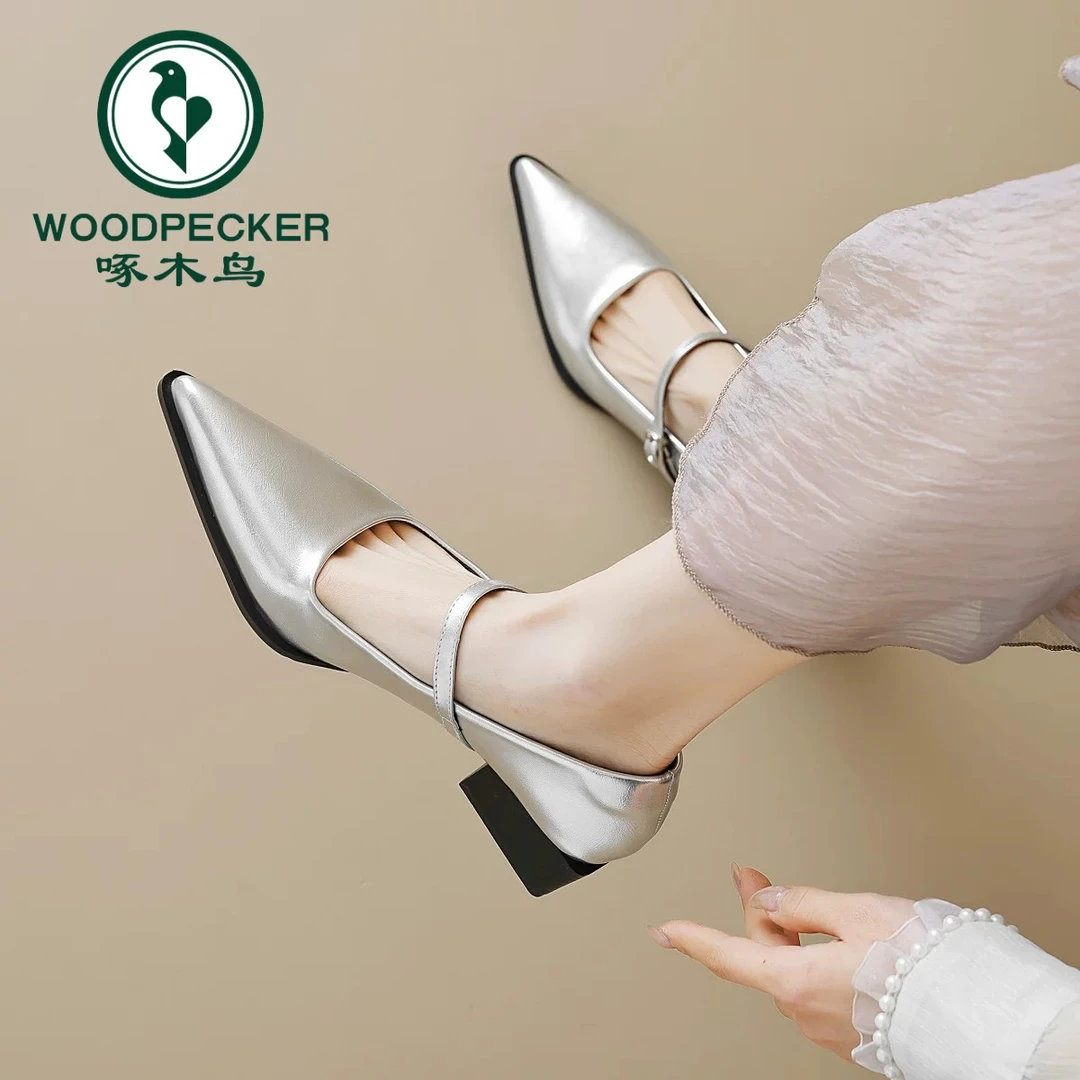 啄木鸟法式尖头玛丽珍鞋女春2025新款粗跟单鞋黑色小皮鞋大码女鞋