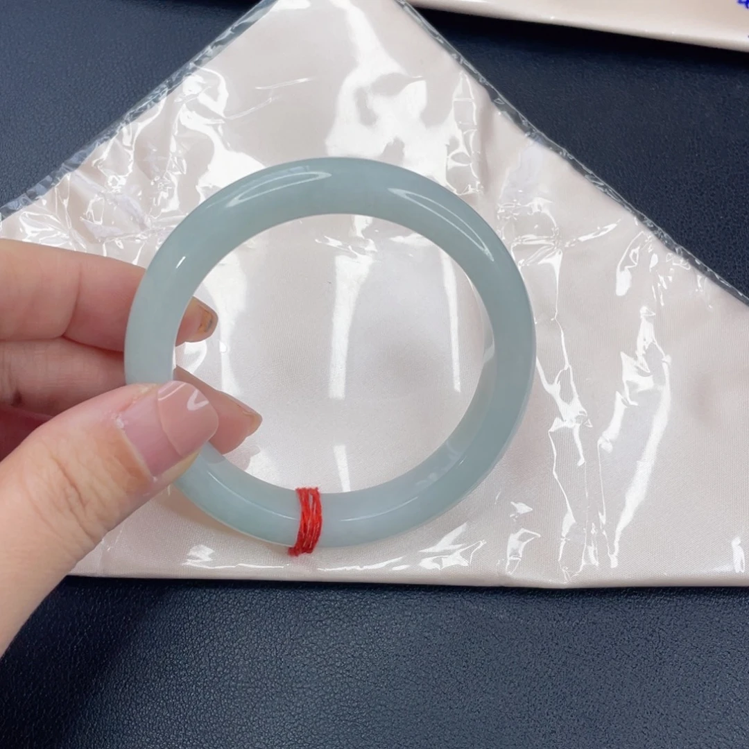 翡翠未镶嵌手镯晴水绿手镯