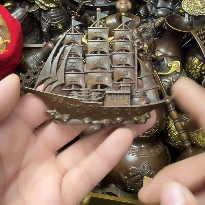 顺顺利利，铜器摆件