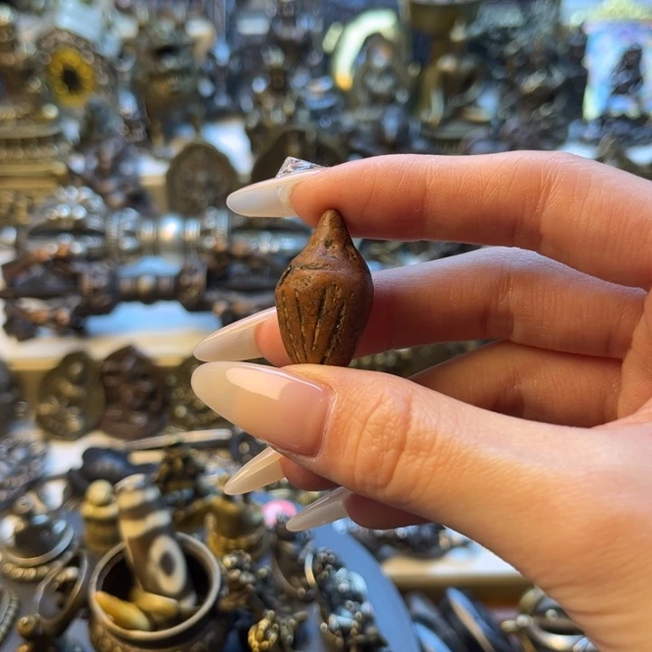 张***，泥塑闪价漏价一件