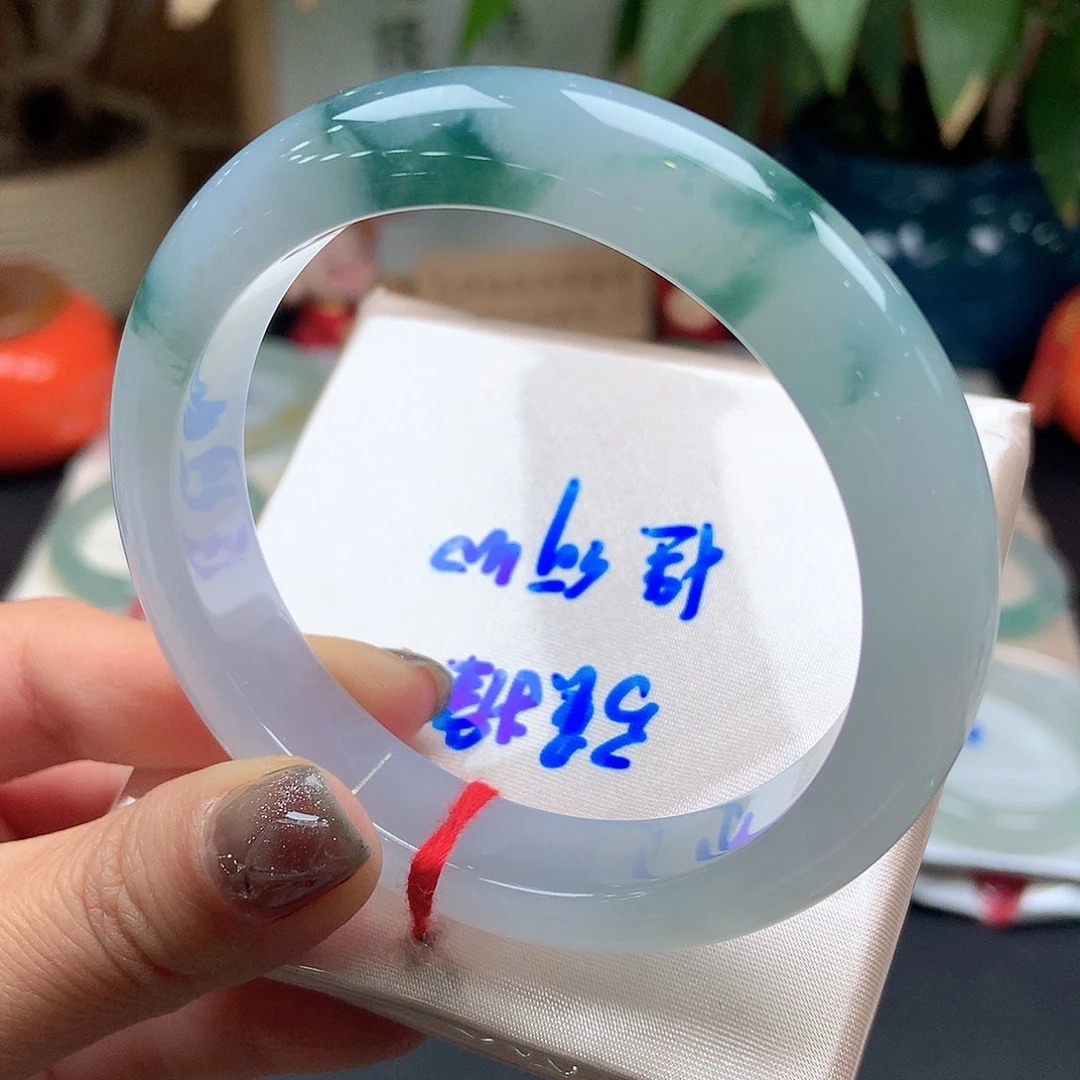 翡翠未镶嵌手镯10