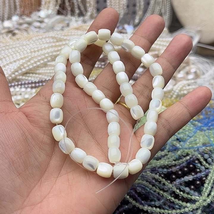 玛瑙/玉髓未镶嵌珠宝半成品一条8mm左右白蝶贝桶珠
