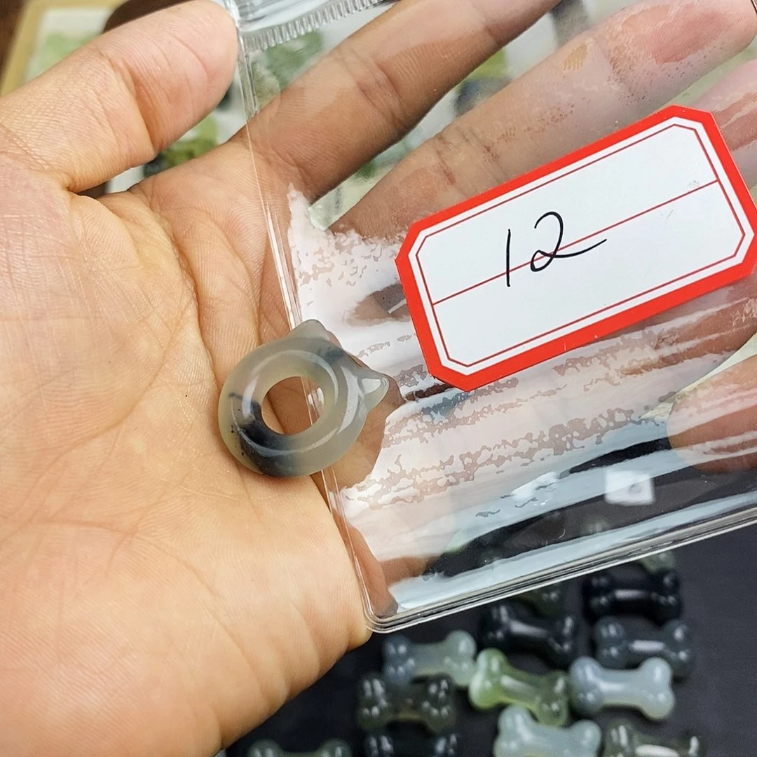 蛇纹石玉颈饰未镶嵌T****d