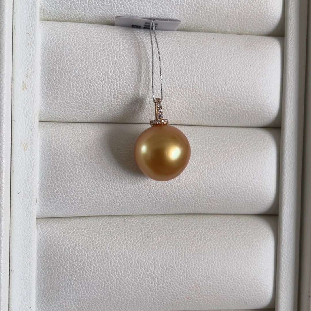 18K金镶嵌海水珍珠颈饰12.6mm