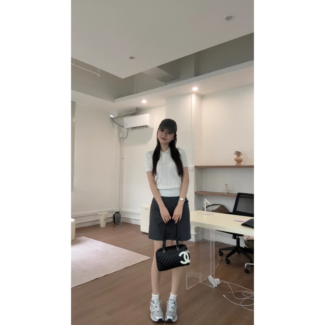 48h【miu系学院风】 加长减龄POLO领气质百搭镂空短袖针织T恤SU216