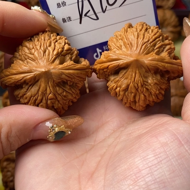 把件桃核全品粗金虎