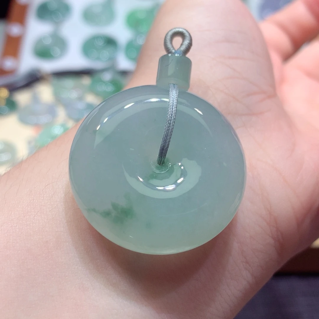翡翠未镶嵌颈饰17