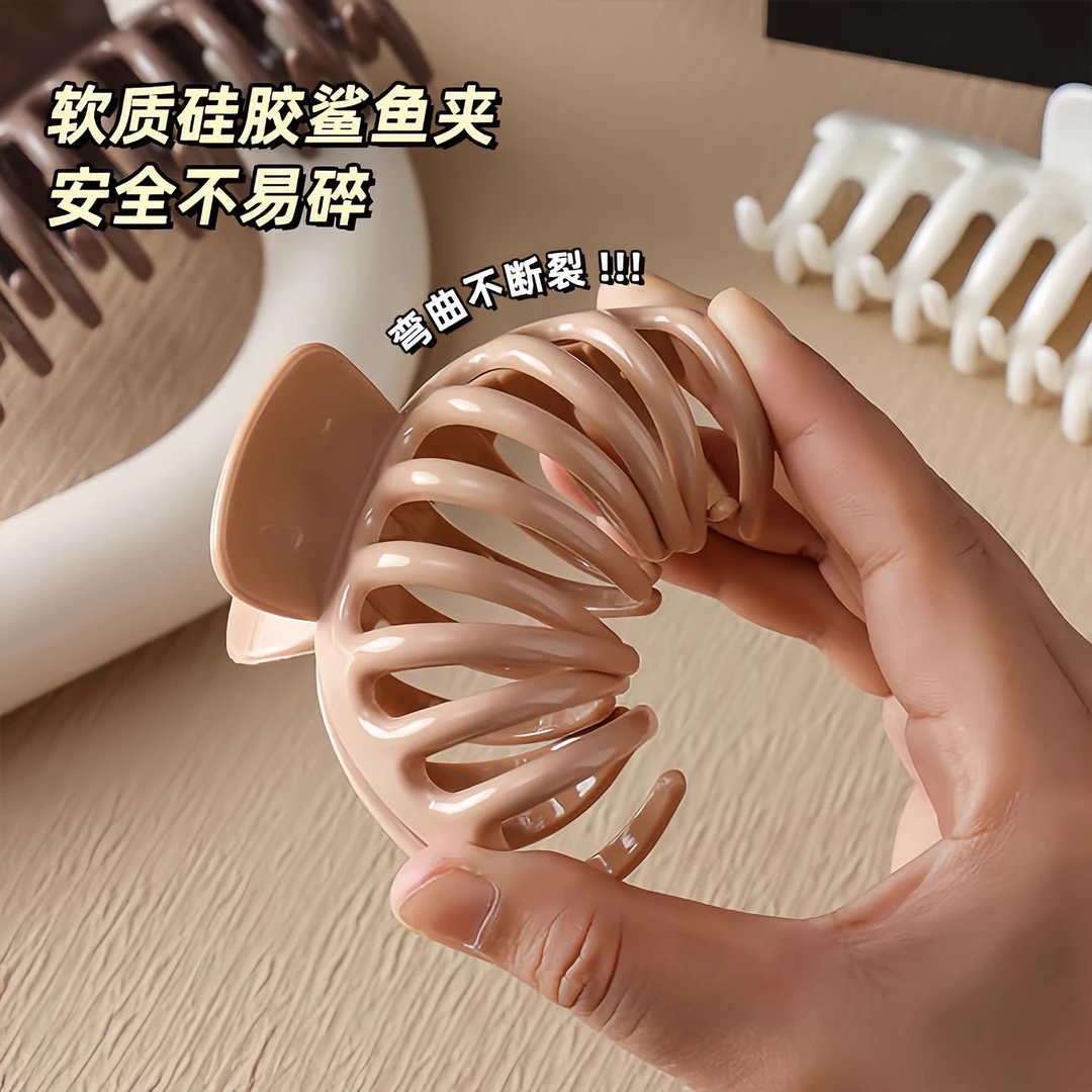 软胶材质鲨鱼夹后脑勺盘发抓夹不磕脑袋防摔发夹耐用摔不断的夹子