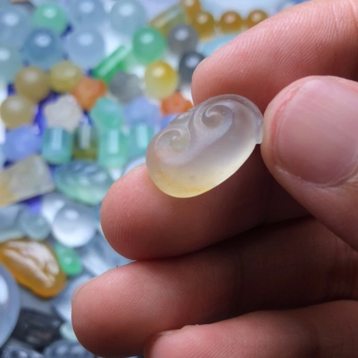 未镶嵌定制翡翠挂件