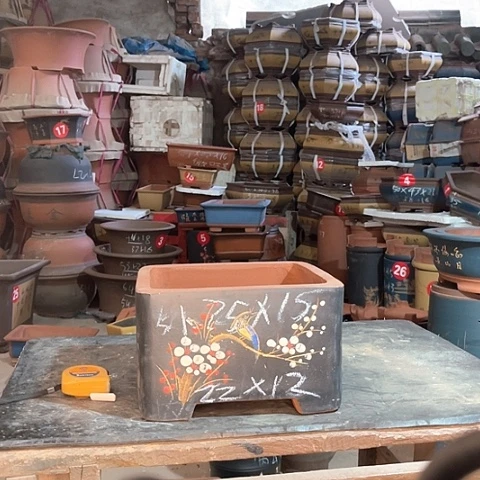 紫砂花盆四方一个