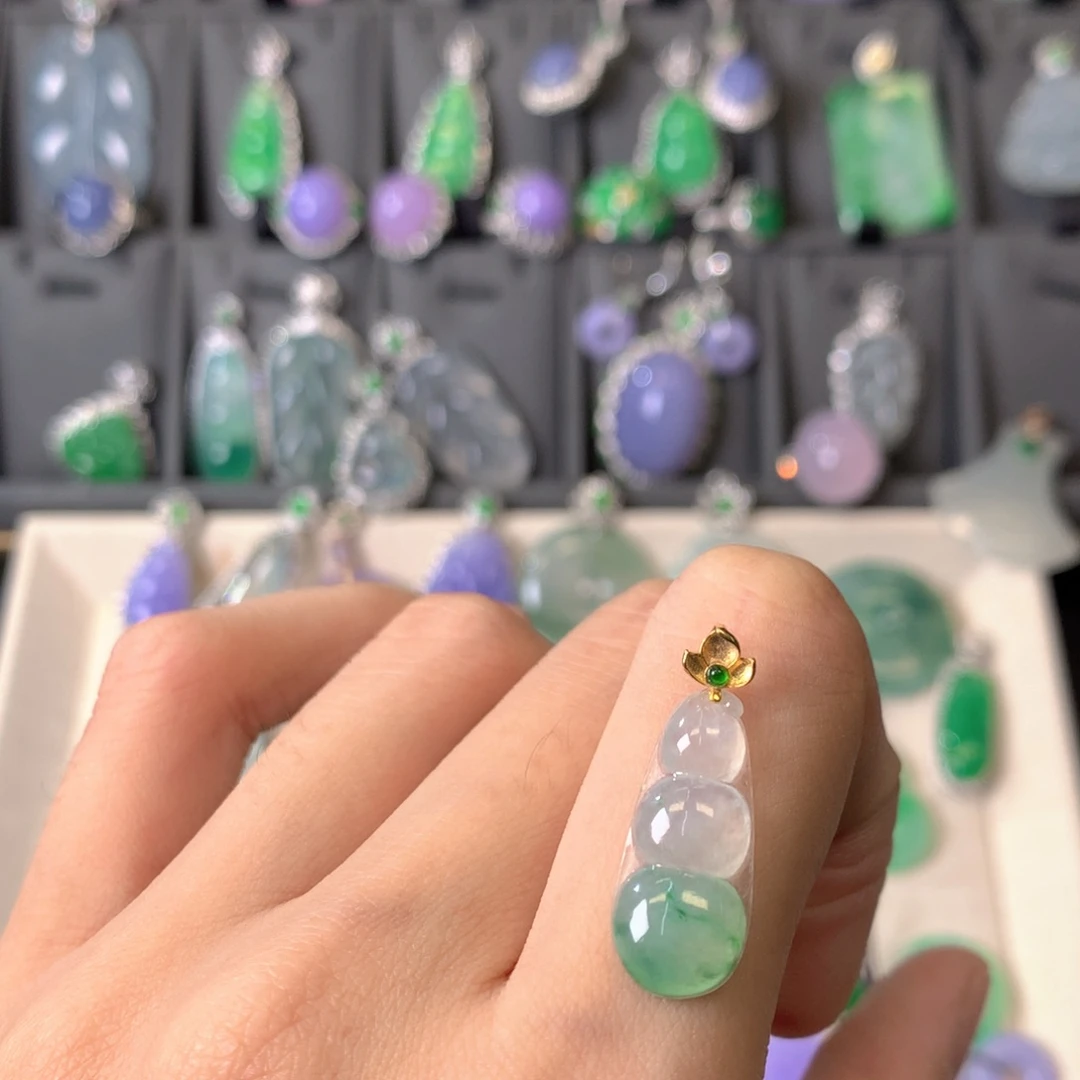 翡翠18K金镶嵌吊坠(不含链)