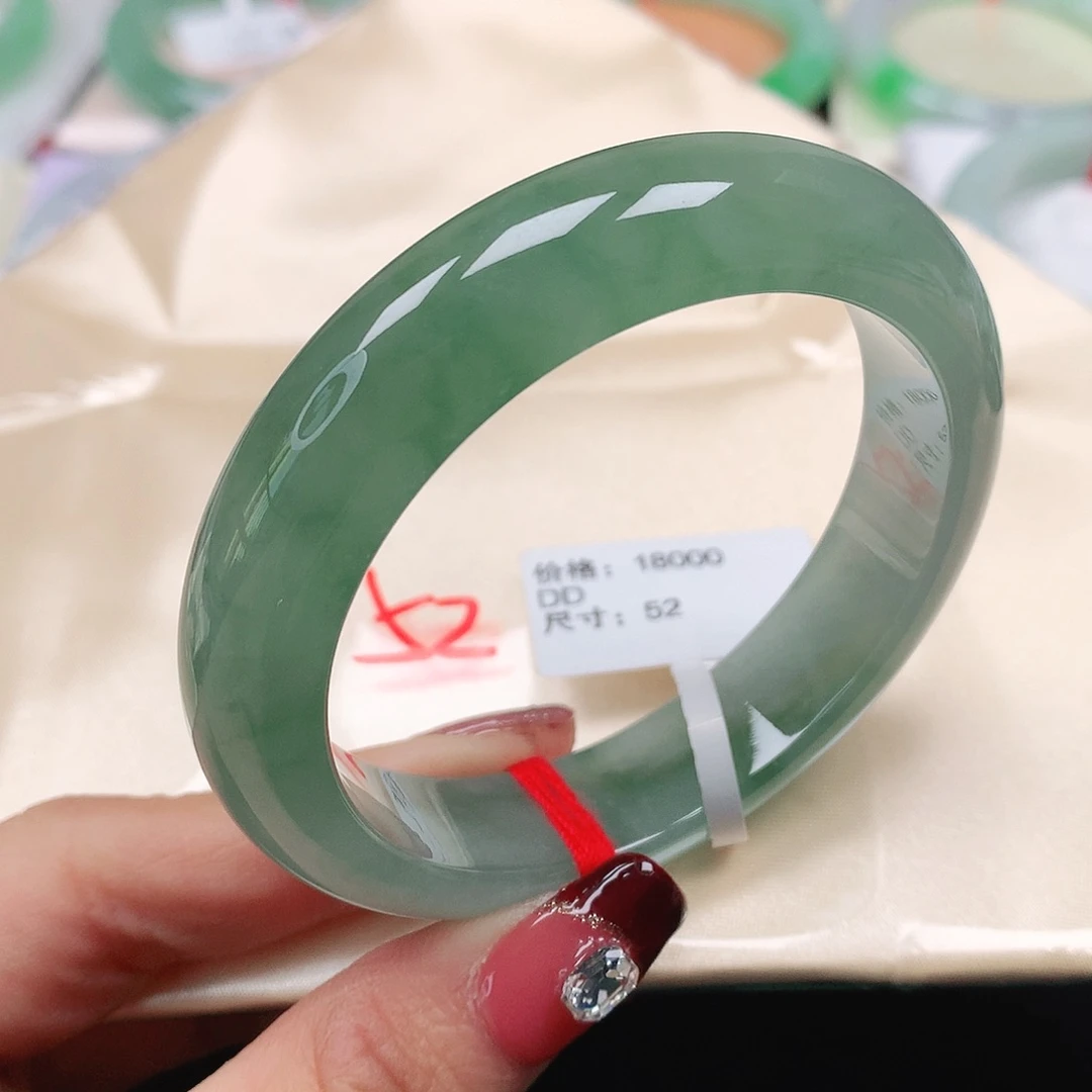 翡翠手镯未镶嵌天然翡翠手镯52