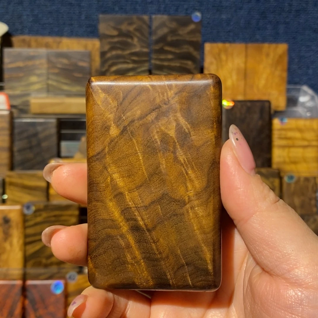 金丝楠无事牌刘*豪金丝楠木小叶桢楠