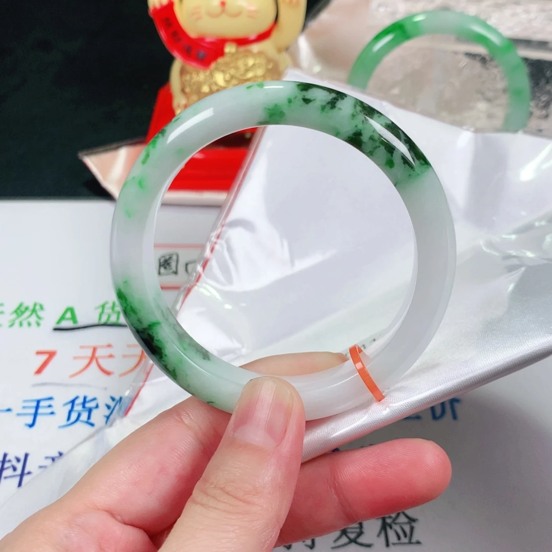 翡翠手镯未镶嵌1198
