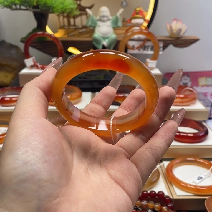 玛瑙/玉髓未镶嵌手镯