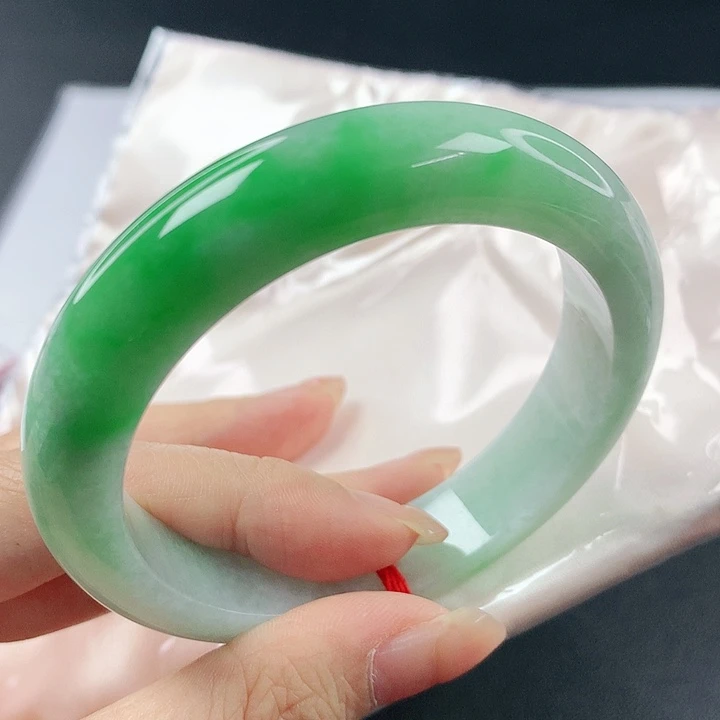 未镶嵌手镯翡翠范*范，776