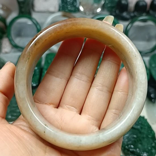 独山玉未镶嵌轮胎手镯65