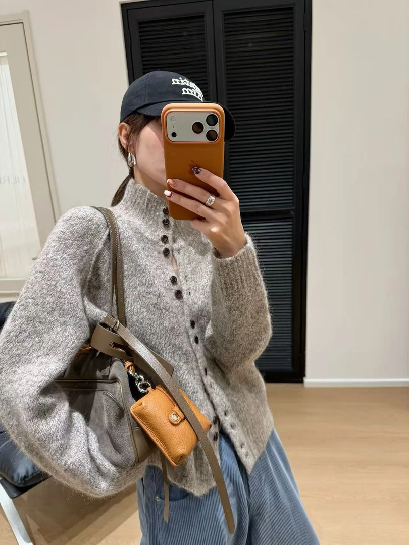 【NO退NO换】丨冬季复古混杂色扣子立领毛衣