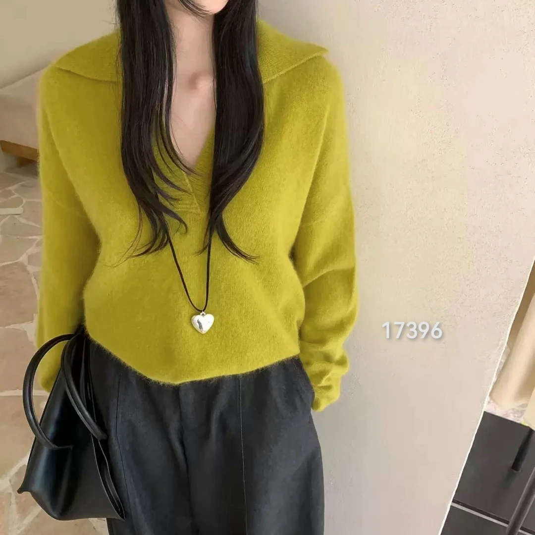 17396 CHUXUN（部无水洗唛介意慎拍)净版翻领剪刀领针织衫