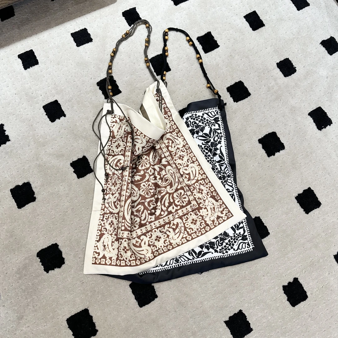 陈邓邓手工木珠蜡绳图腾法式印花丝巾料度假风单肩斜挎购物袋8002